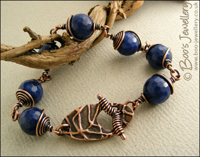 Deep blue faceted Jade bead and copper toggle bracelet