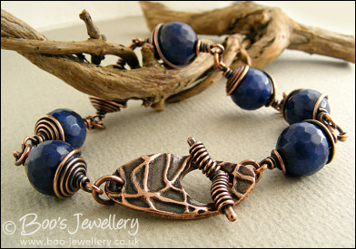 Deep blue faceted Jade bead and copper toggle bracelet