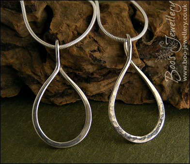 Polished Sterling silver teardrop pendant and chain