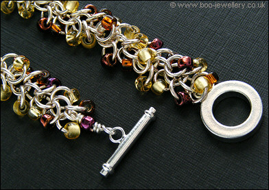 Shaggy Loops beaded bracelet in amber tones