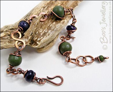 Adjustable copper bracelet with amethyst and green jasper