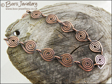 Antiqued, hammered copper spiral link bracelet - made to order