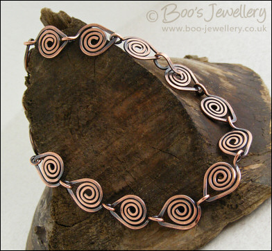 Antiqued, hammered copper spiral link bracelet - made to order