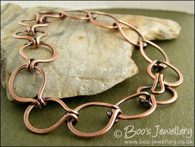 Antiqued copper interlocking round link bracelet