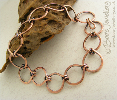 Antiqued copper interlocking round link bracelet