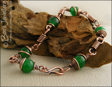 Antiqued copper and dark green jade coiled link bracelet - made to order