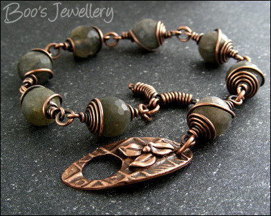 Antiqued copper and labradorite toggle bracelet