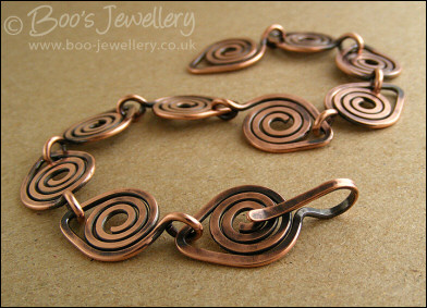 Antiqued, hammered copper spiral link bracelet - made to order