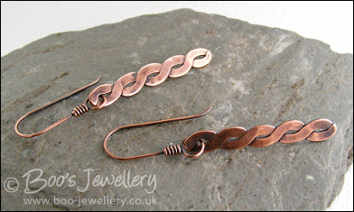Antiqued copper hammered twist earrings