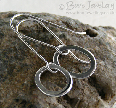 Polished Sterling silver hammered oval earrings
