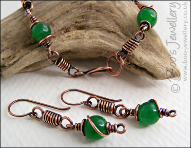 Antiqued copper coiled link earrings - available in green Jade or Onyx - made to order