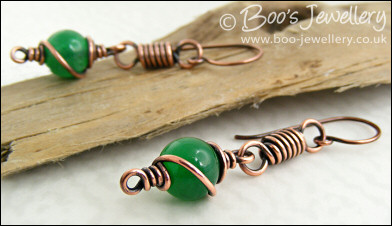 Antiqued copper coiled link earrings - available in green Jade or Onyx - made to order