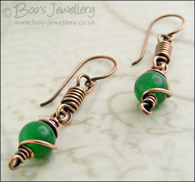 Antiqued copper coiled link earrings - available in green Jade or Onyx - made to order