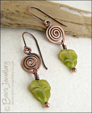Antiqued copper leaf theme earrings