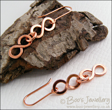 Figure of 8 link earrings in polished copper