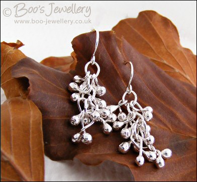 Silver raindrop molten bud earrings