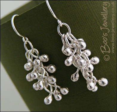 Silver raindrop molten bud earrings