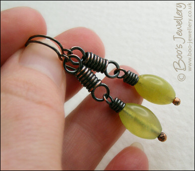 Oxidised coiled link earrings with serpentine jade