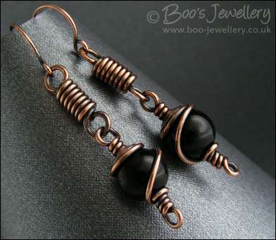 Antiqued copper coiled link earrings - available in green Jade or Onyx - made to order
