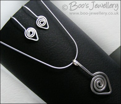Sterling silver spiral necklace and earring set