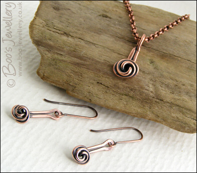 Rosebud knot pendant and earring set