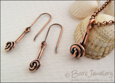 Rosebud knot pendant and earring set