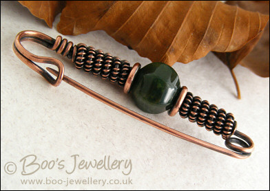 Antiqued copper kilt pin with Indian fancy jasper